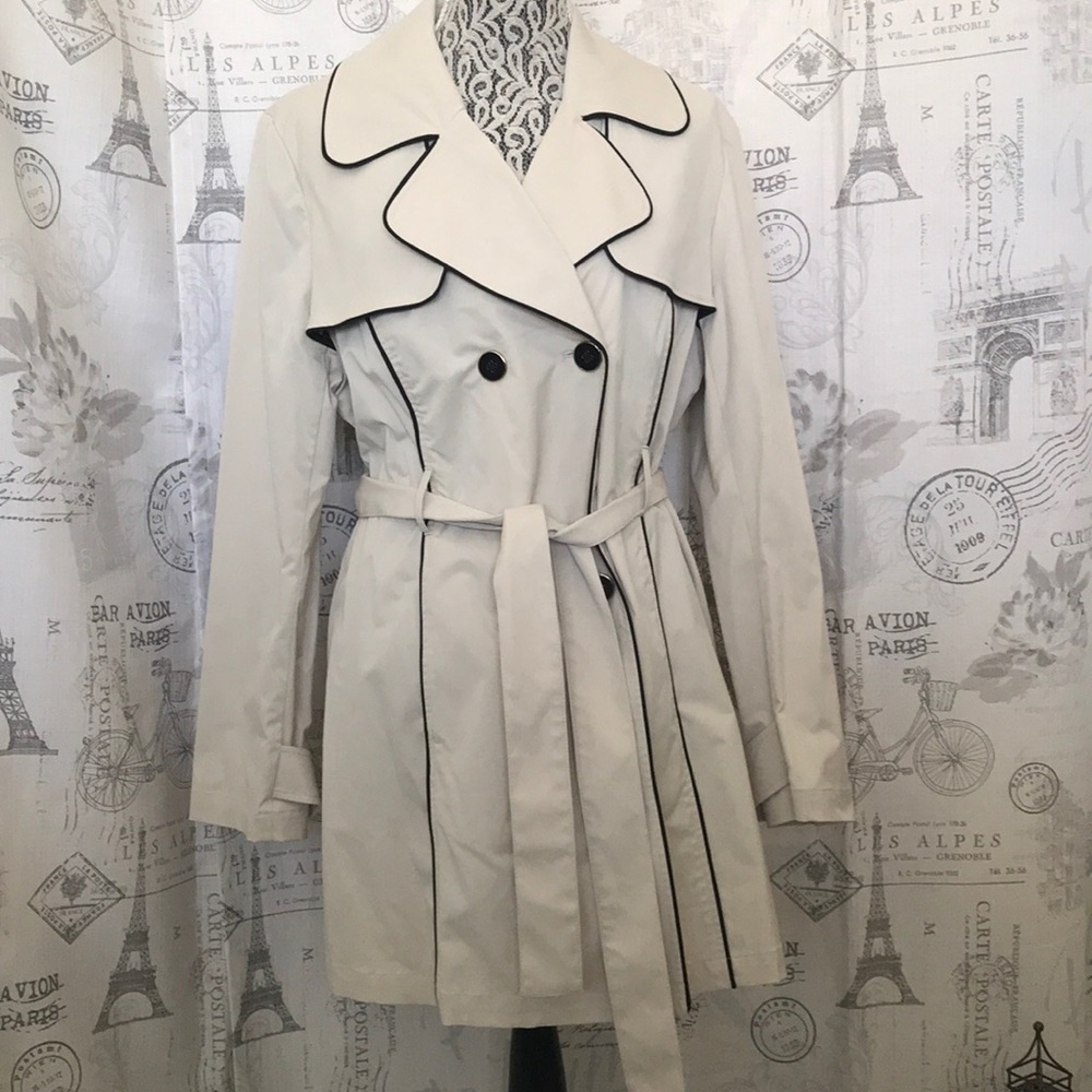 Eric Signature Trench Coat NWT Cream size 14
